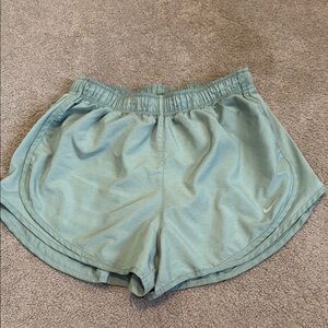 Nike Green Athletic Shorts Lightweight Performance Design